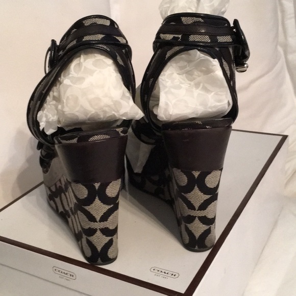 Coach Foot-ware Blk/Wht/Blk - Picture 6 of 8